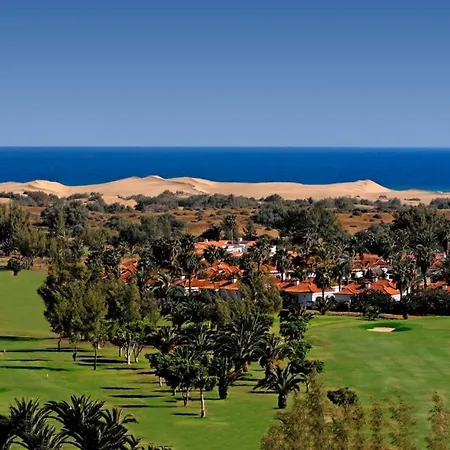Magnificent Piera Villa *